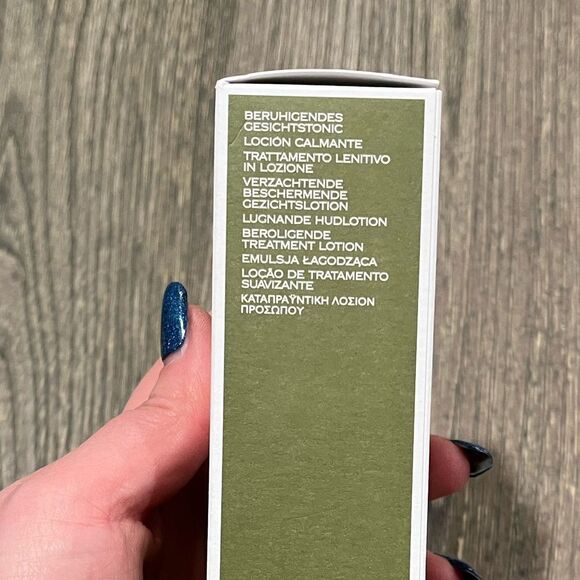 ORIGINS Mega-Mushroom Relief & Resilience Soothing Treatment Lotion 6.7 … - Picture 6 of 15